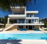 Horvát tengerparti ingatlan, villa a horvatingatlan.com ajánlataiból.